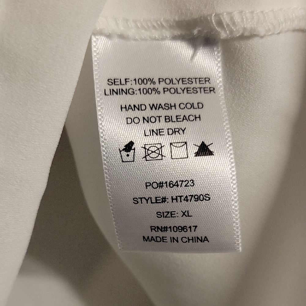 Shinestar Soft White Sleeveless Top - Picture 4 of 8